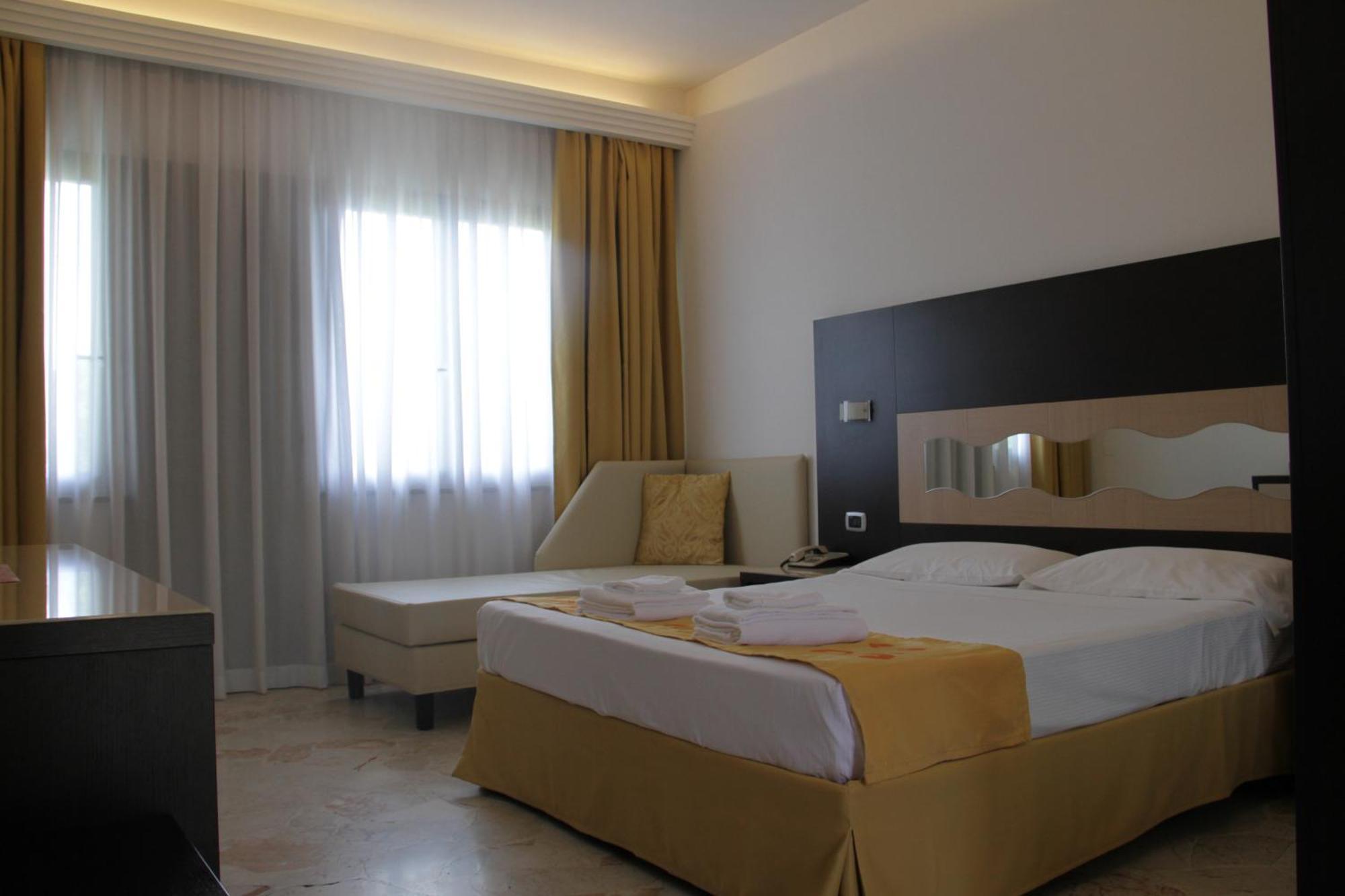 Hotel Boomerang Roma La Massimina-Casal Lumbroso Kültér fotó